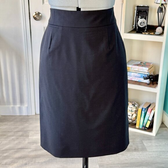 J. Crew Original Fit Black Wool Blend Pencil Skirt (size 0) - Picture 3 of 15